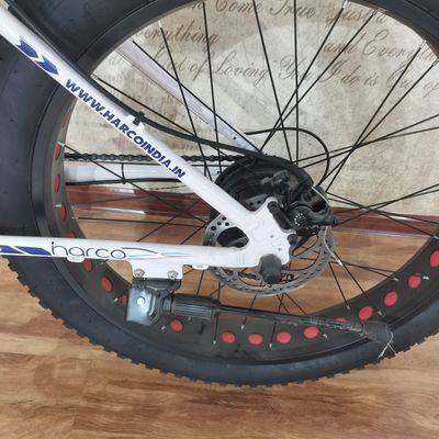 Fabriqué 26 pouces vélo électrique à pneus gras avec 48v 500w moteur batterie au lithium alimenté