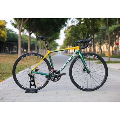 Vélo de course pour femmes avec frein SHIMANO BR-R7020 et cadre en aluminium léger