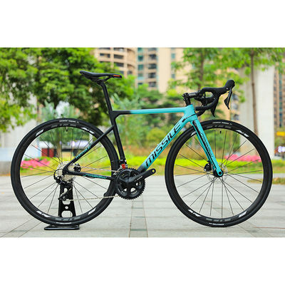 Vélo de course avec frein à disque et fourchette en fibre de carbone OEM Vélo de montagne MTB à 21 vitesses