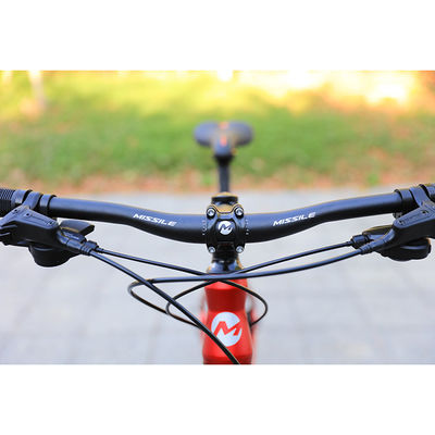 Tailles personnalisées de vélo d'exercice 29 pouces Vélo de montagne avec 22 engrenages de vitesse et soudures lisses