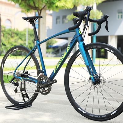 Vélo routier 700C à châssis rigide 18 vitesses Matériau du châssis en alliage d'aluminium 10,5 kg Poids