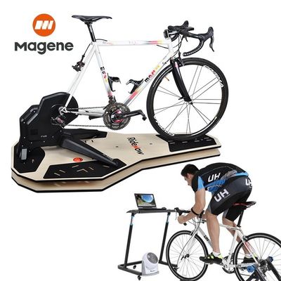 Améliorer la formation cycliste avec Tacx Flux, entraîneur de vélo compatible et planche à bascule