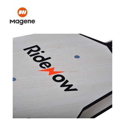 Améliorer la formation cycliste avec Tacx Flux, entraîneur de vélo compatible et planche à bascule