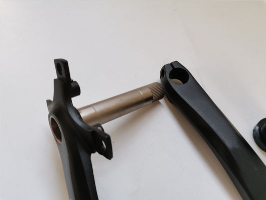 Crankset de vélo de montagne 170mm 104BCD Alloy Components de vélo 790g avec support inférieur