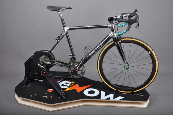 21kg Black Power Trainer Board Votre solution de remise en forme intérieure pour le cyclisme et le balancement