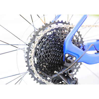 Vélo de montagne léger de 29 pouces avec fourchette avant en fibre de carbone et chaîne YBN S12S