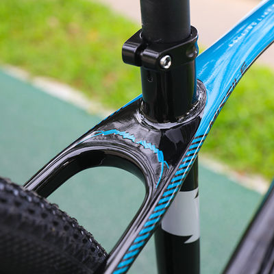 Vélo de montagne en fibre de carbone de 29 pouces avec chaîne YBN S12S et plaquettes de disque de frein de 160 mm