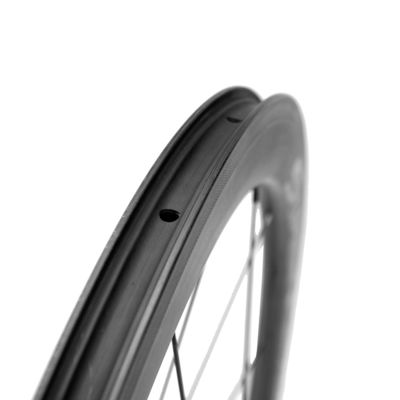 Le jeu de roues en fibre de carbone de Superteam est la mise à niveau ultime pour les performances des vélos de route