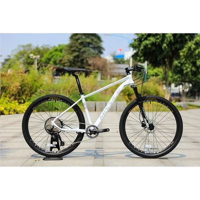 Vélo de montagne à frein à huile de 11 vitesses durable avec des performances élevées et une pédale ordinaire