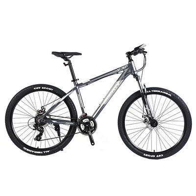 Grand ensemble de vélo de montagne pour femmes équipé d'un moyeu de cassette et d'un rebord à double paroi