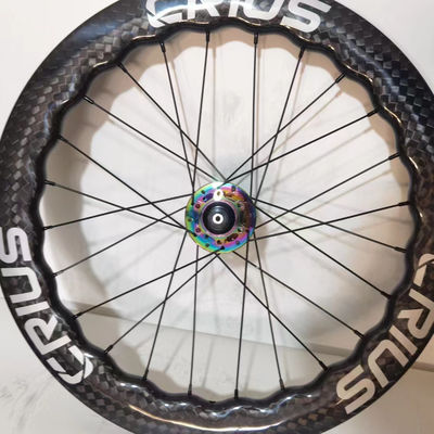 Un ensemble de roues en carbone BMX 1,8 kg Poids pour le vélo pliant Crius Performance durable