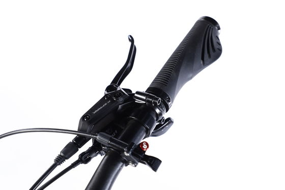 Vélo de montagne avec frein à disque hydraulique Yinxing et jante en acier 26/27.5/29 pouces