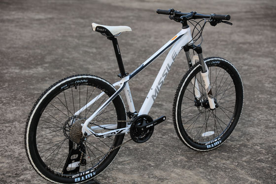 Vélo de montagne de haute capacité de charge de 27,5 pouces pour les amateurs de VTT