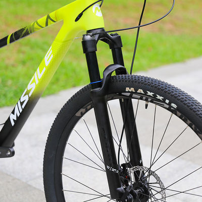 Bicycles de montagne pour adultes 29 pouces Mtb Bike avec une fourchette en alliage d'aluminium et des plaquettes de disque de frein de 160 mm