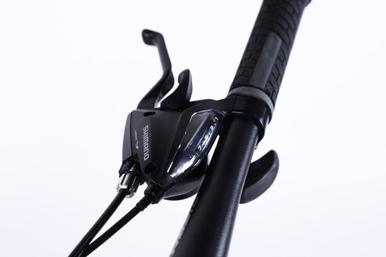 Vélo de montagne de sport en acier avec une largeur de pneu de 26 pouces et un frein à disque mécanique Tongli
